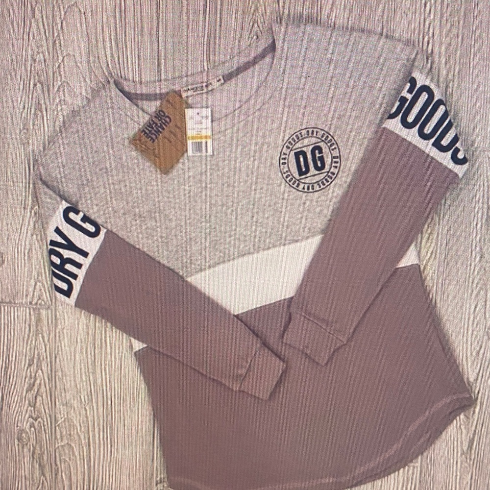 Brand New Chance or Fate
Women's Small Grey Dry Goods
Long Sleeve Sweater Top